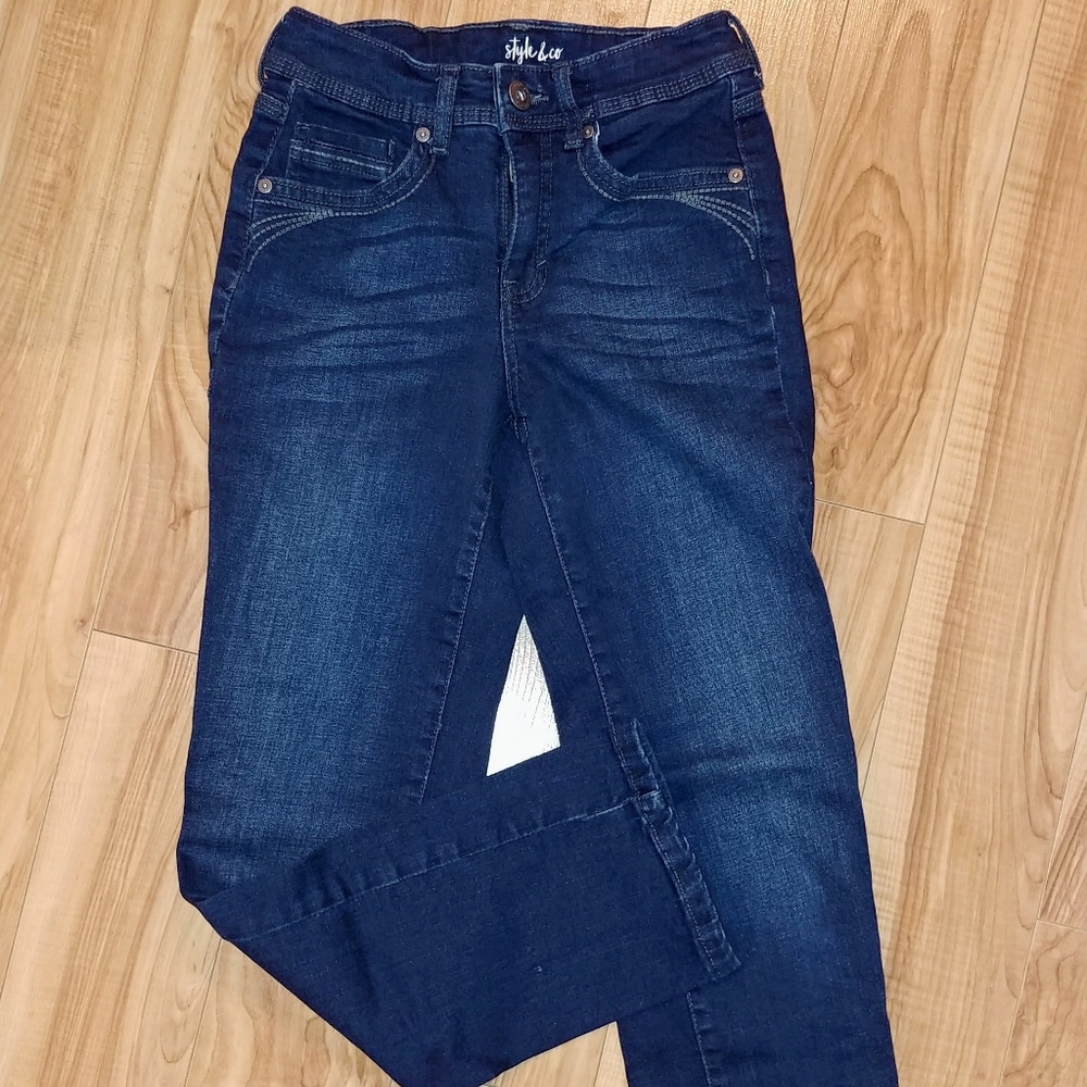 Jeans - Picture 4 of 5